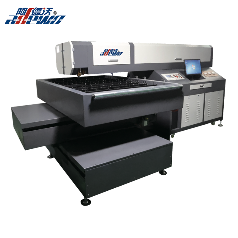 400 vatov/600 vatov laserski stroj za rezanje vezanega lesa za ravne matrice Jeklene matrice za tesnila in tesnila